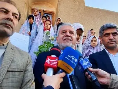 احیای روستا، راهبرد بنیادین بازتولید هویت فرهنگی و توسعه پایدار ایران است/ صنایع‌دستی، اقتصاد روستا را فعال و زنجیره تولید و اشتغال بومی را احیا می‌کند/ «اصفهک» نمونه موفق همزیستی اقتصاد، فرهنگ و زیست‌پذیری در روستاهای ایرانی است