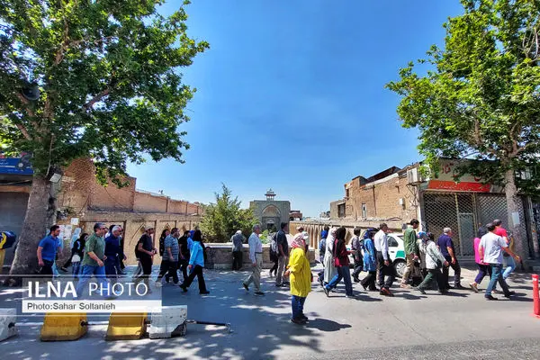 قزوین‌گردی عالی‌قاپویی‌ها