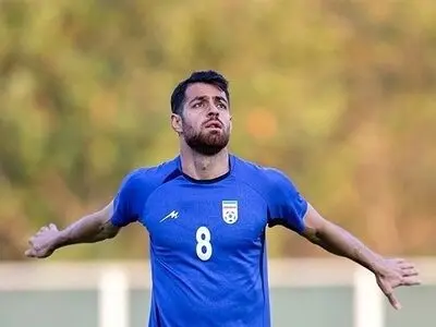 مصدومیت شدید پورعلی‌گنجی در جریان دیدار مقابل قطر