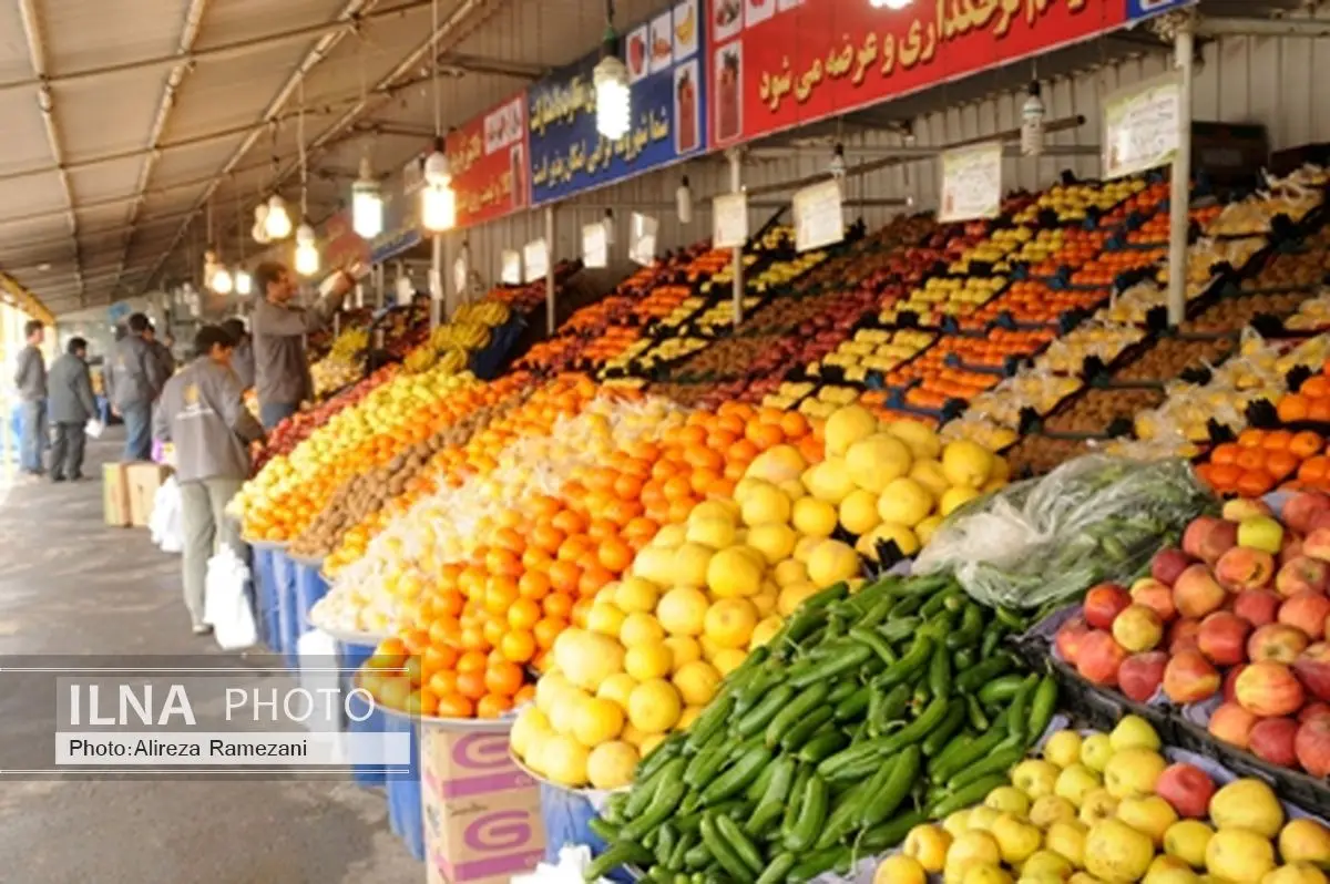 دریافت پول زیر چوبی در میادین متوقف نشد / حضور فعال دلالان در بازار محصولات کشاورزی