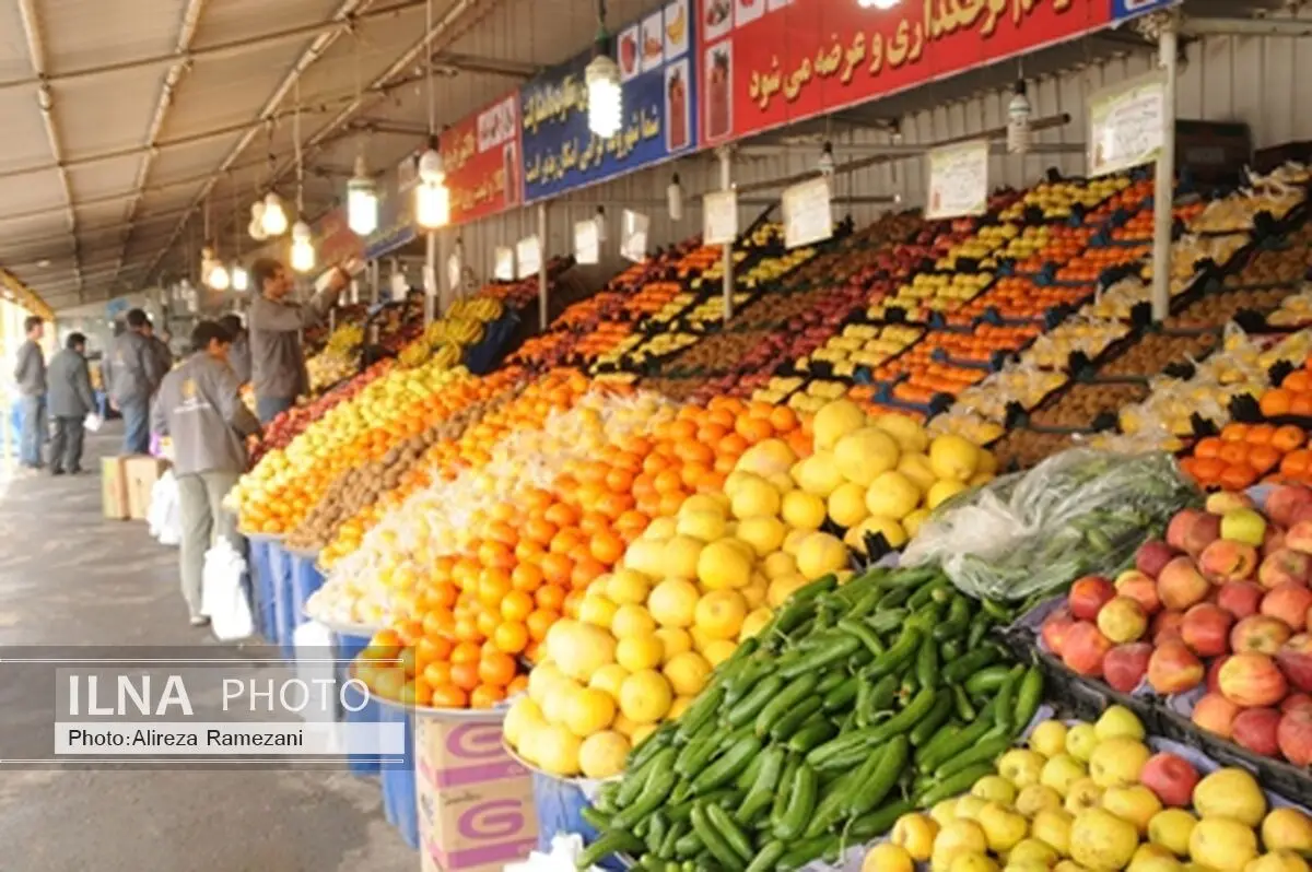 دریافت پول زیر چوبی در میادین متوقف نشد / حضور فعال دلالان در بازار محصولات کشاورزی