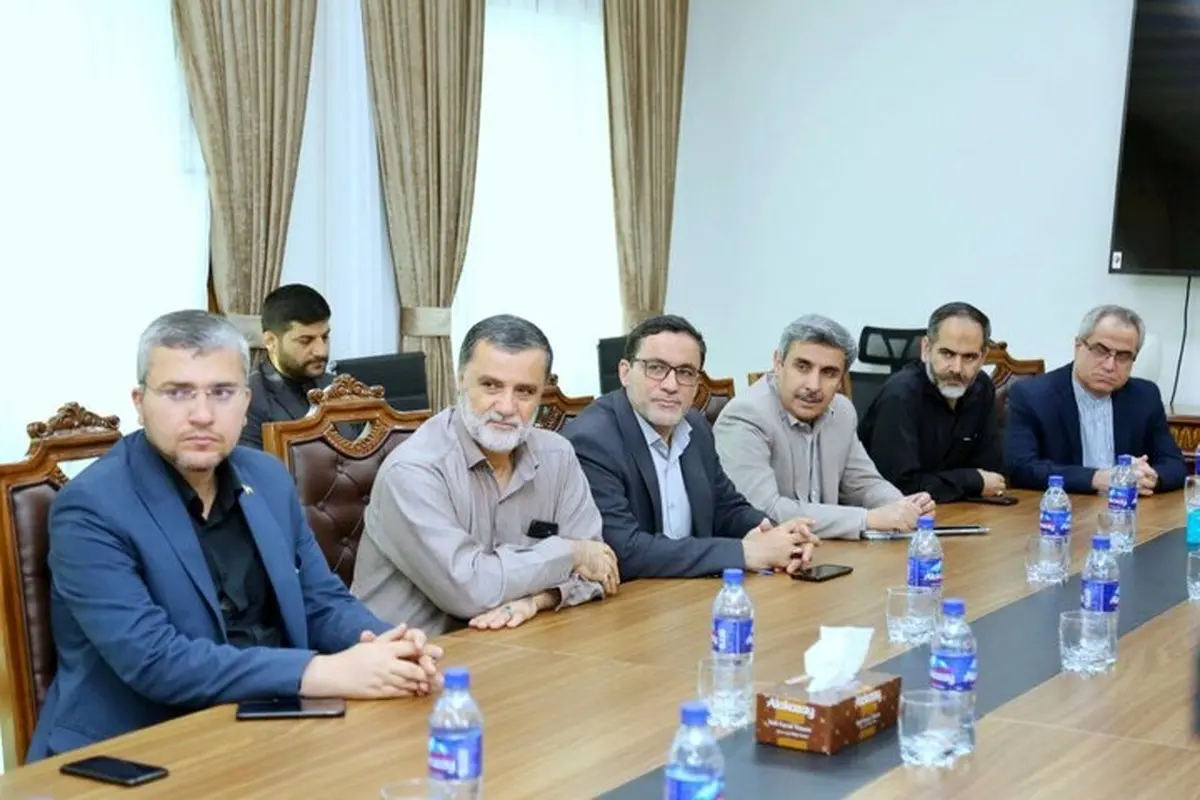 هیئتی از نمایندگان مجلس با وزیر خارجه طالبان دیدار کردند