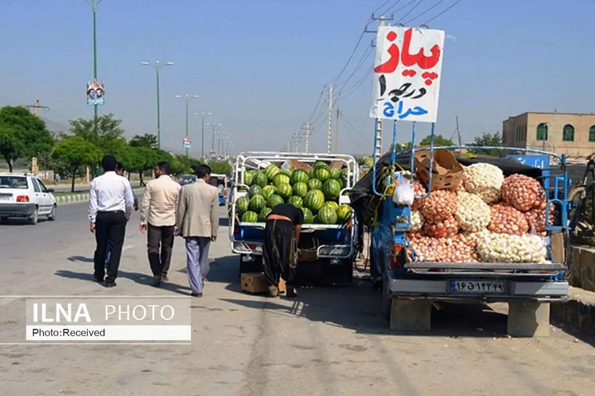 اجرای ضربتی طرح ساماندهی بارفروشان، دست فروشان و اغذیه فروشان در شیراز