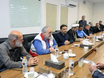 تجمیع ظرفیت‌ نهادهای انقلابی در حمایت از رزمندگان و دفاع مقدس
