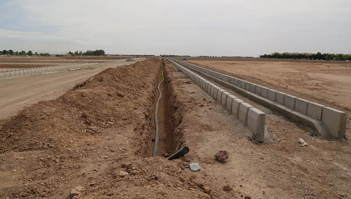 خشک شدن تدریجی دشت شاهین شهر/تامین پایدار آب شرب ۷ روستا از توابع شهرستان شاهین شهر/هدر رفت آب در شاهین شهر به کمتر از ۱۳ درصد رسید 
