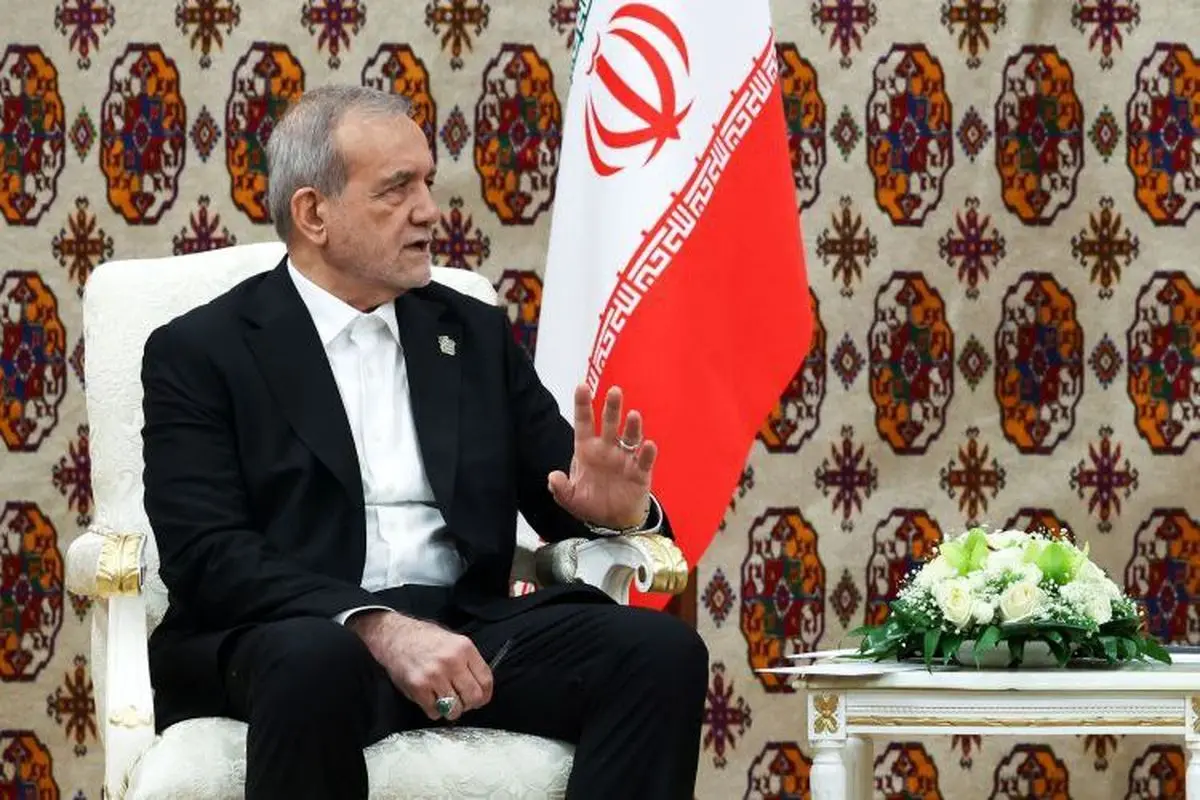 بازدید رئیس‌جمهور از اتاق عمل جراحی قلب در قزاقستان