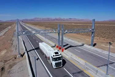 استفاده از هوش مصنوعی برای آزادراه اصفهان- شیراز