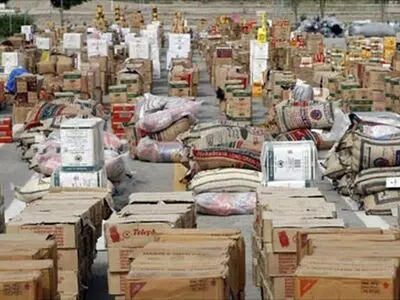 فروش 420 میلیارد ریال کالا از سوی اداره کل اموال تملیکی مرکزی / 150 تن کالای قاچاق، تاریخ گذشته و غیر قابل مصرف در استان امحا شد 