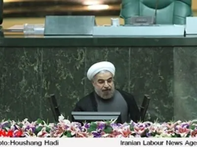 روحانی؛ احترام فرزند مجلس به رأی اکثریت