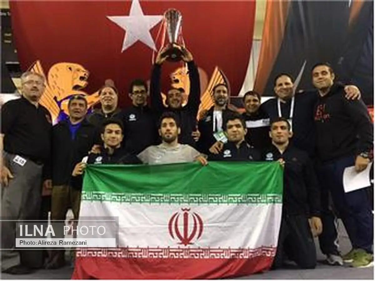 تیم کشتی آزاد دانشجویان ایران بر سکوی قهرمانی رقابت‌های جهانی ایستاد