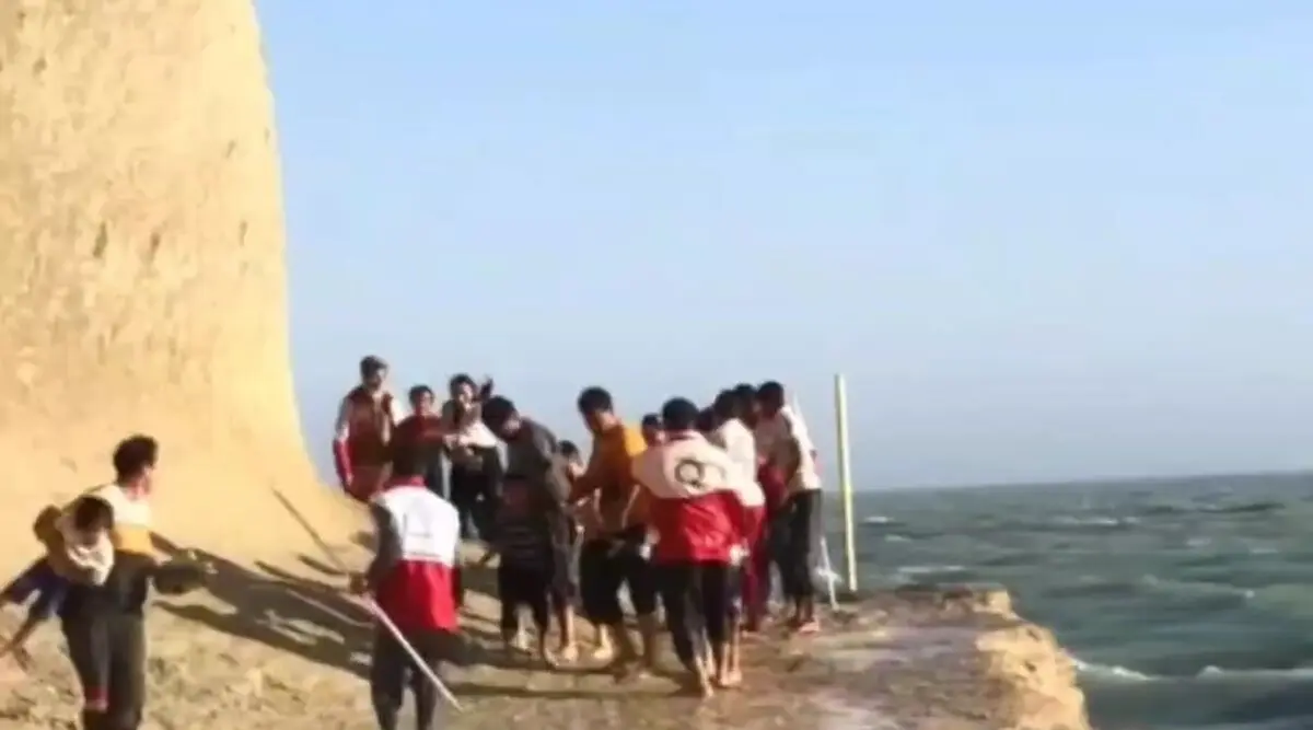 بى احتیاطى مسافران حادثه آفرید / نجات ۱۰۰ گردشگر گرفتار در ساحل کنارک توسط نجاتگران سیستان و بلوچستان + فیلم