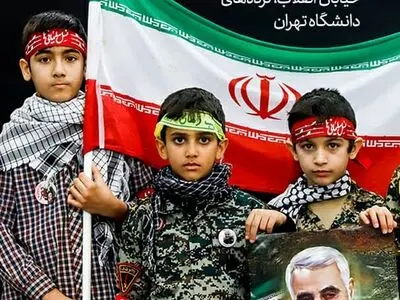 برگزاری نمایشگاه فرمانده من
