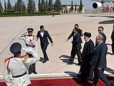 الرئیس رئیسي یصل الى دمشق 