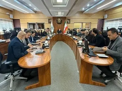 رفع موانع فعالیت تامین‌کنندگان کالاهای اساسی/ تلاش شبانه روزی برای آرامش بازار