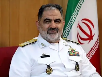 قائد القوات البحریة: سیتم انزال القطعة البحریة "زاغرس" الى الماء