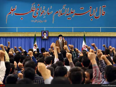 دیدار شرکت‌کنندگان در نهمین همایش ملی نخبگان فردا با رهبر انقلاب