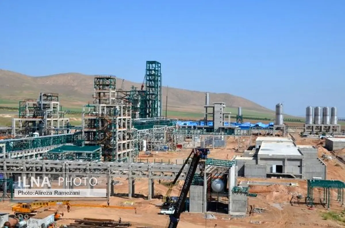مجتمع پتروشیمی مهاباد برای 800 نفر زمینه اشتغال‌زایی فراهم کرده است