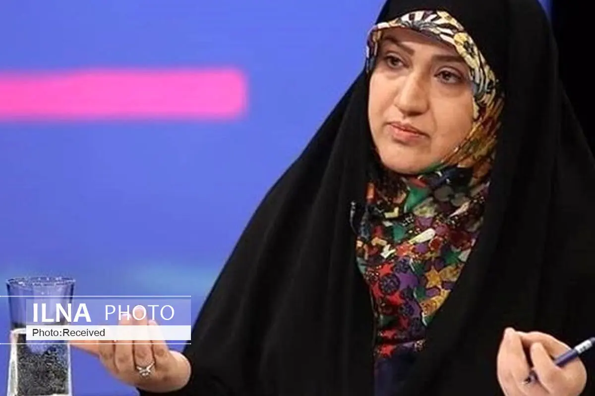 حضور یک زن در هیات رئیسه مجلس باید تثبیت شود/ پیشنهاد حضور در هیات رئیسه را رد کردم/ مباحث مربوط به فراکسیون زنان مطرح شده است