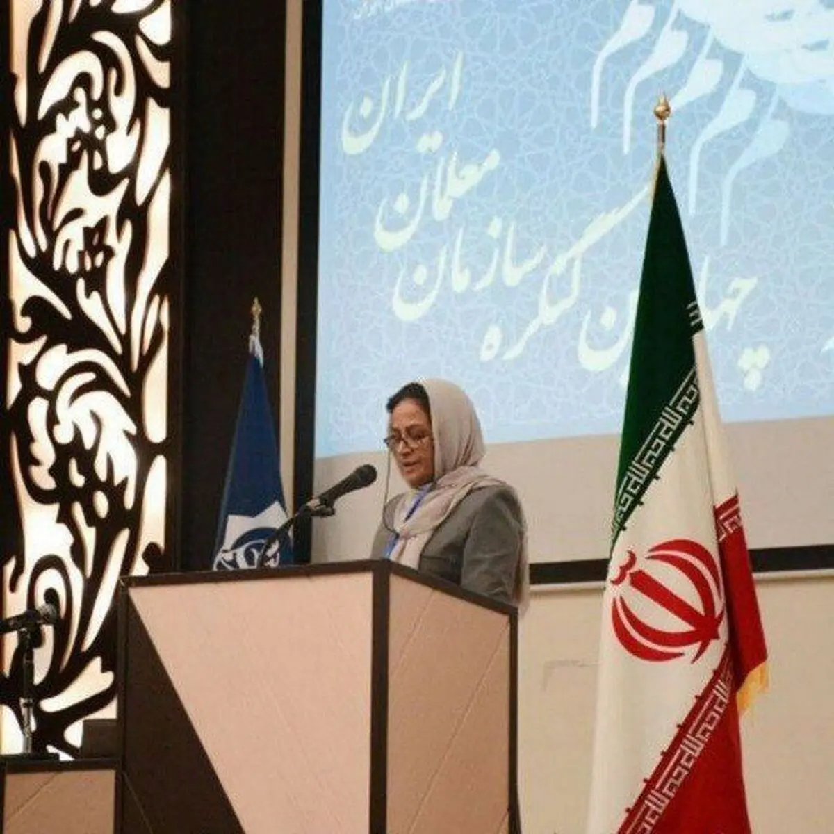ضعف اقتصادی، معلمان را ناکارآمد و پرخاشگر کرده است/ معلمان چیزی فراتر از قانون نمی‌خواهند