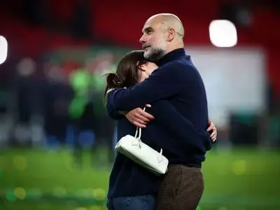 لحظه خاص گواردیولا در ومبلی؛ جشن قهرمانی کنار دخترش