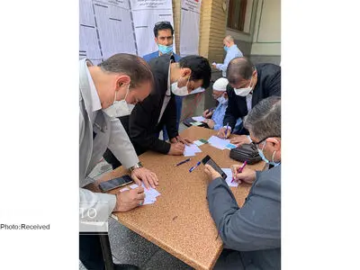از حق رای خود استفاه کنید/ اصلاح‌طلبان به دنبال محرومیت‌زدایی هستند