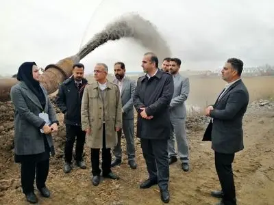 آغاز لایروبی حوضچه آرامش بندر کاسپین