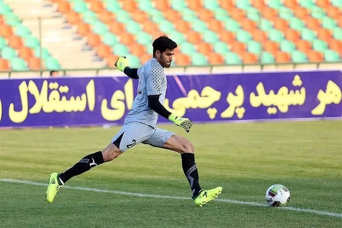 تنها 10 میلیون پول گرفتم؛ مردم مشهد گناه دارند/ شک نکید پرسپولیس را می‌بریم