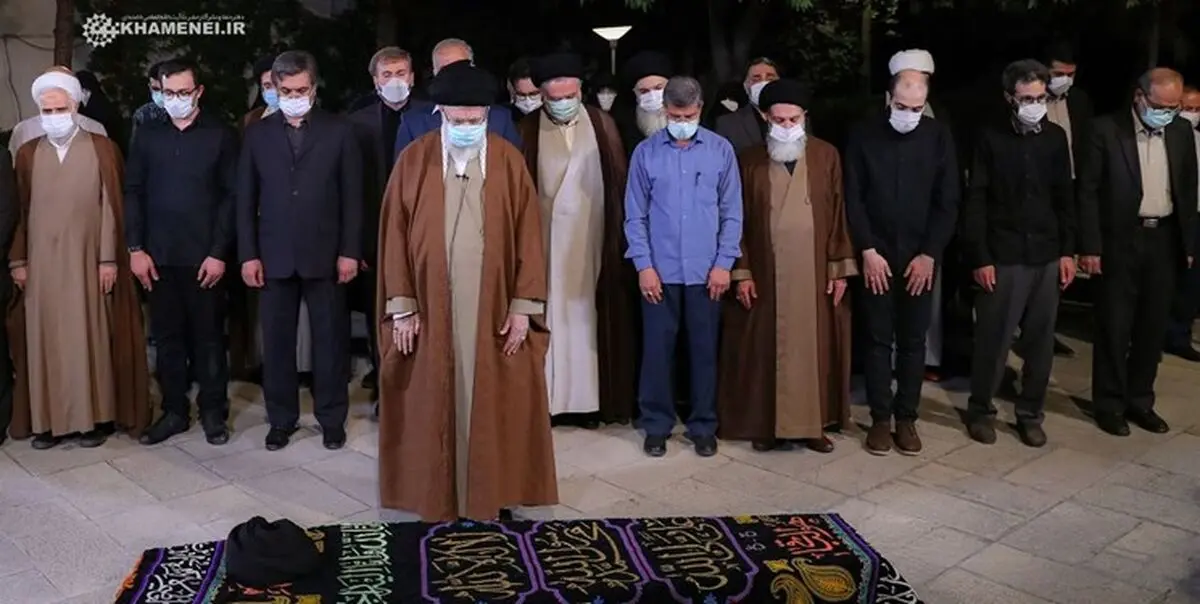 رهبر انقلاب بر پیکر مرحوم فاطمی‌نیا نماز میت اقامه کردند