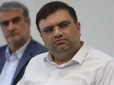 اصولی:هدست داوران بود که گویا آماده شده است