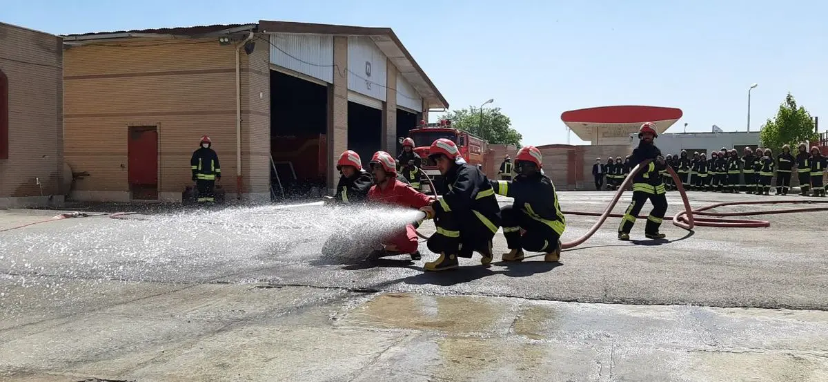 آغاز آموزش عملیاتی یک‌ماهه آتش‌نشانان در کرمانشاه