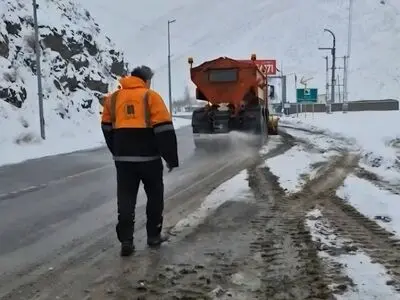 ۶۰ درصد راه‌های روستایی مازندران بازگشایی شد