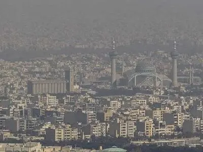 پدیده «بلاکینگ» عامل تشدید آلودگی هوای اصفهان/ سرعت باد به صفر رسید 