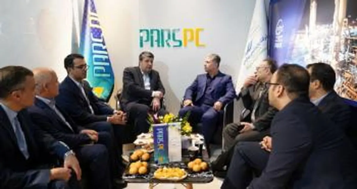 هم افزایی بانک توسعه صادرات ایران با شرکت های پتروشیمی