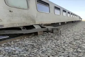 نقص فنی واگن قطار قزوین مشهد/ مسافران در سلامت کامل هستند