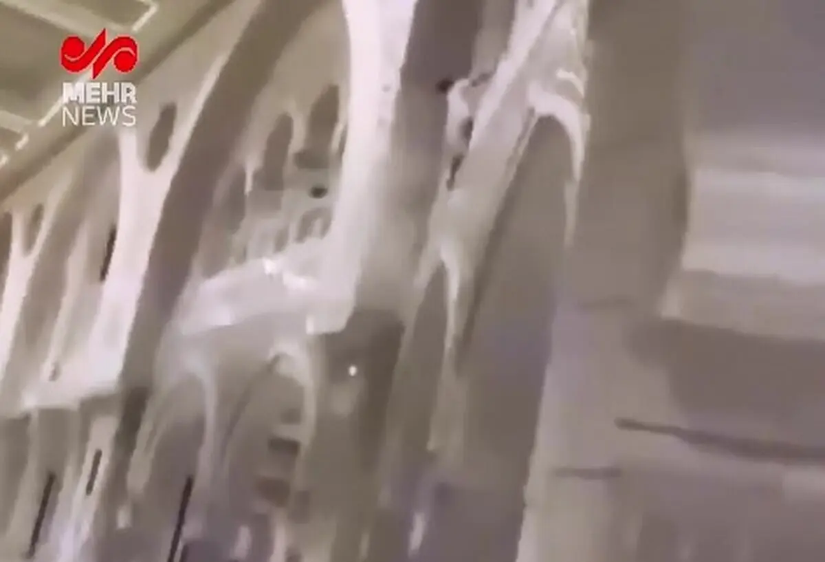 نخستین فیلم از فردی که در مسجدالحرام خود را از طبقات بالا به پایین پرتاب کرد