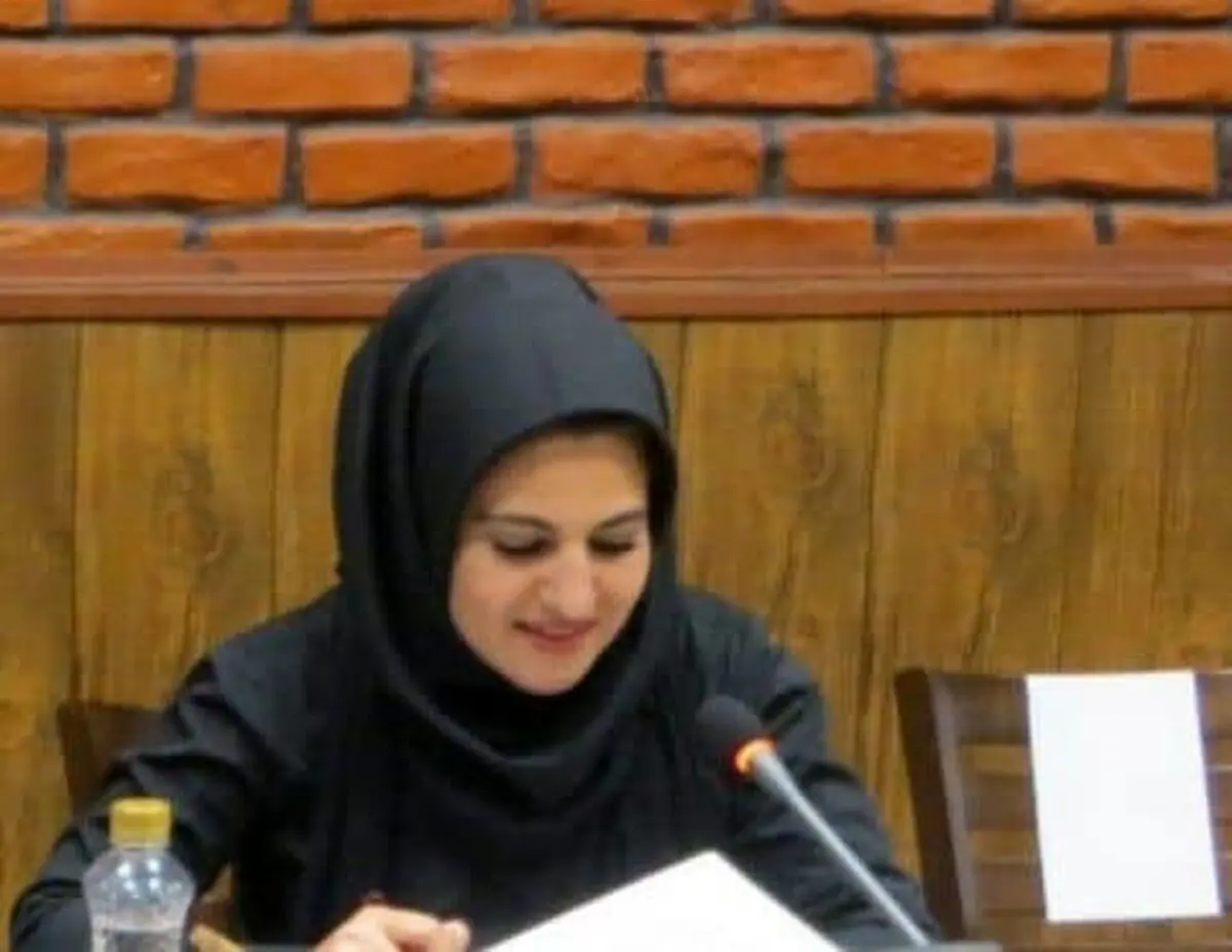 به تعداد شاعران زبان داریم