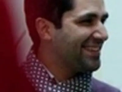 هر قطعه شعر فروغ برایم جهانی تازه بود