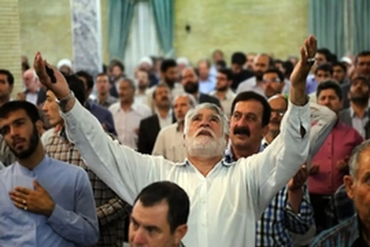مردم ولایتمدار تبریز برای سلامتی کامل رهبر انقلاب دعا کردند