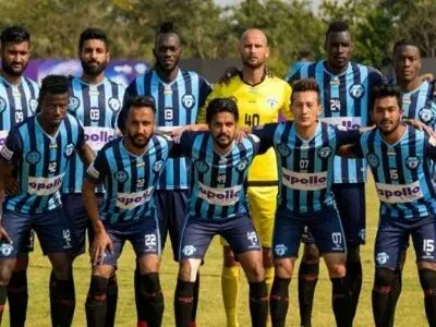 مینروا پنجاب هندوستان، اولین حریف نارنجی پوشان در پلی آف