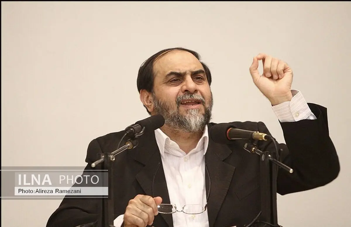 دانش‌آموزان ما عقده غرب رفتن و غربی پوشیدن را دارند/ فارغ‌التحصیلان از کارگران روزمرد ناکارآمد‌تر هستند