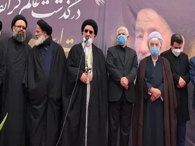 آیت الله علوی گرگانی در تربیت مردم و تبلیغ دین کوشا بود