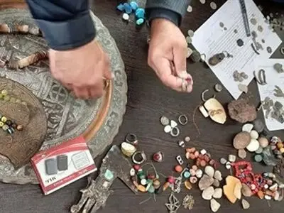 کشف ۳۰۰ قلم اشیا عتیقه در شهرستان دلفان