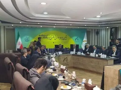 به دلیل تعطیلی‌ها در اثر آلودگی هوا ممکن است با نسلی کم‌سواد مواجه شویم