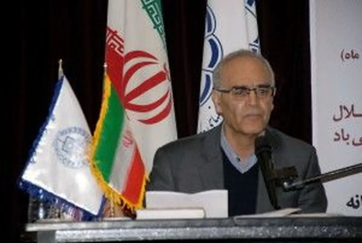 نمی‌دانم از کجا باب شده که کانون وکلا نباید در سیاست دخالت کند/ حقوقدانان تحرک بیشتری از خود در مسایل سیاسی و اجتماعی نشان دهند
