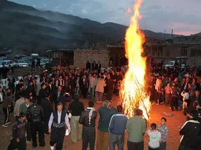 جشن" آتش نوروزی" در روستای "گلستان" برگزار می‌شود