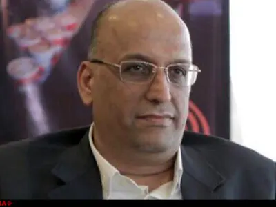 موسسات غیرمجاز حقوقی وکلای جوان را استثمار می‌کنند/ دولت برای بهتر شدن جایگاه وکالت اقدام کند