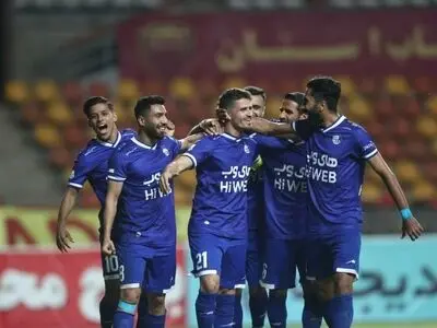 گزارش: هشتگ اخراج مدیران استقلال!
