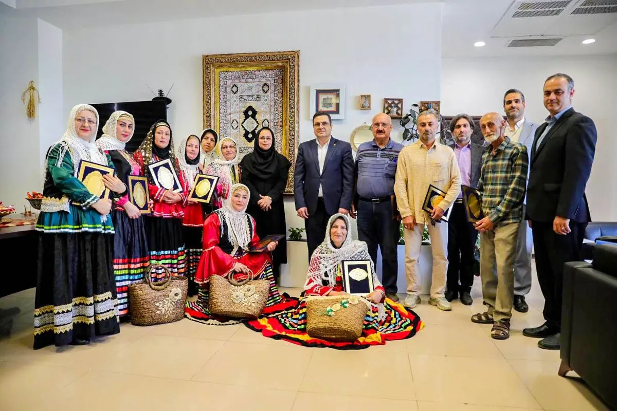 تجلیل از هنرمندان و پیشرانان هویت فرهنگی در منطقه آزاد انزلی
