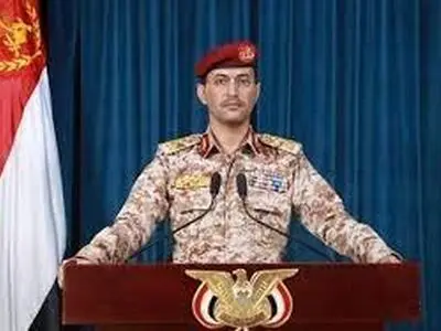 ‫القوات المسلحة الیمنیة تعلن إطلاق دفعة کبیرة من الصواریخ والطائرات المسیرة على أهداف کیان الإحتلال