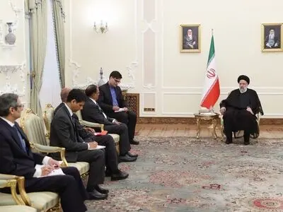 رئیسي لمستشار الامن القومي الهندي: یجب أن نکون فاعلین في ارساء النظام العالمي الجدید